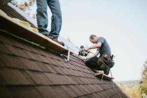 Local Roofers in Colonial Heights, TN